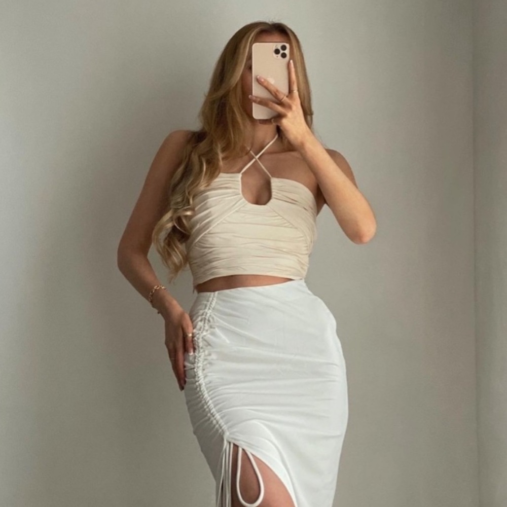Zara Ruched Tie Halter Top - Picture 5 of 6